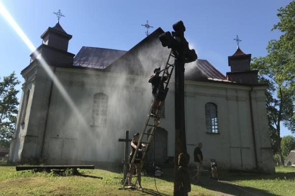 Jaunųjų restauratorių “desantas“ Kauno rajone